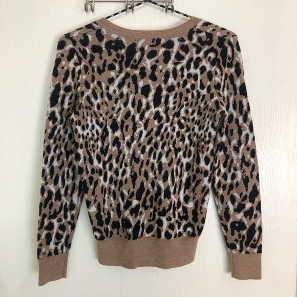 Banana Republic Leopard Merino Wool Blend V-Neck Sweater Women’s Size XS - Picture 6 of 10